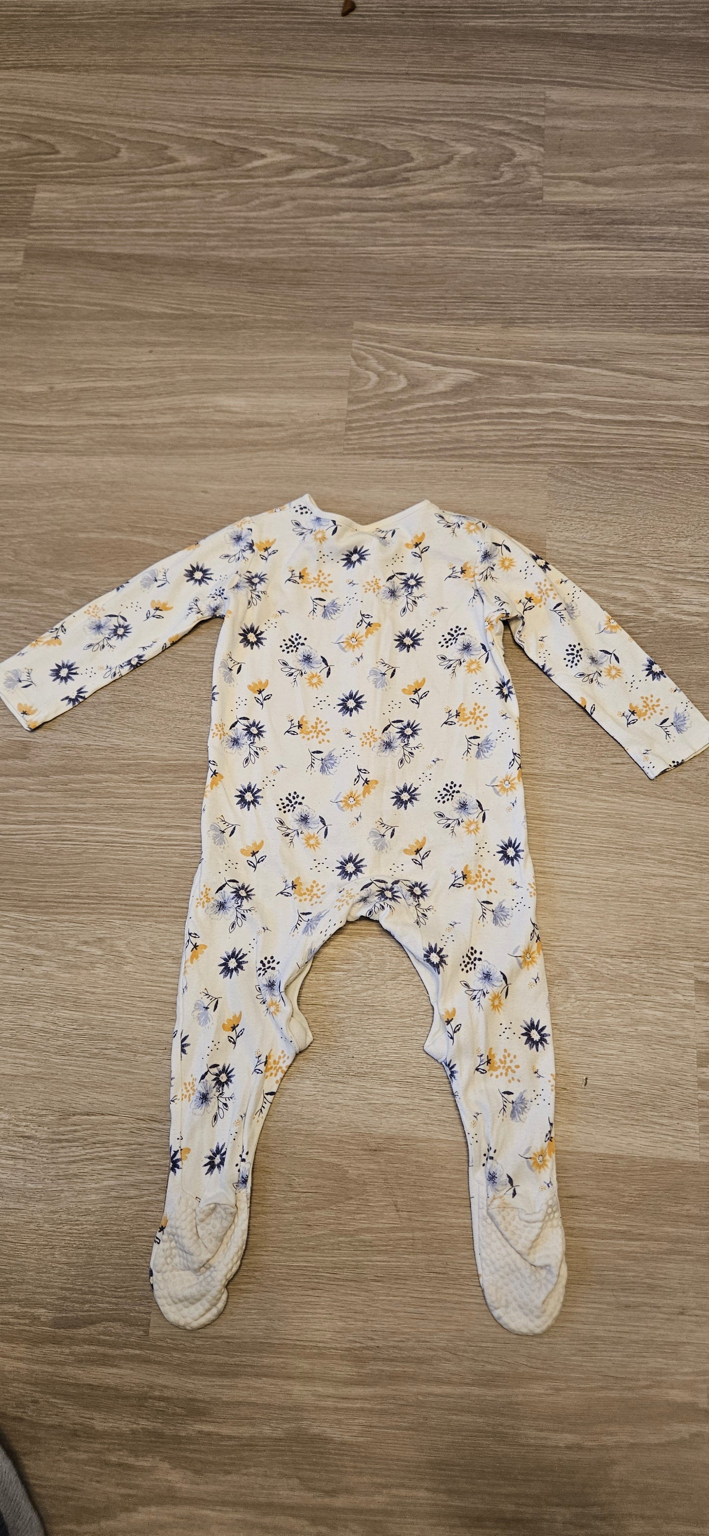 F and F Floral Sleepsuit Longsleeve 12-18 Months