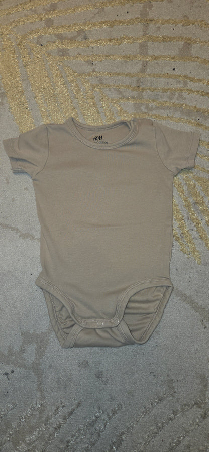 H&M Short Sleeve Vest Light Brown 3-6 Months