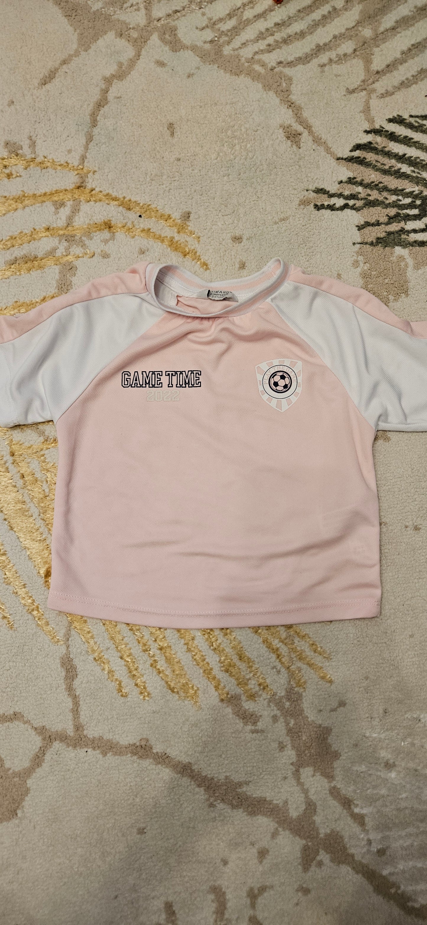 White and Pink Shortsleeve Football Kit 2-3 Years