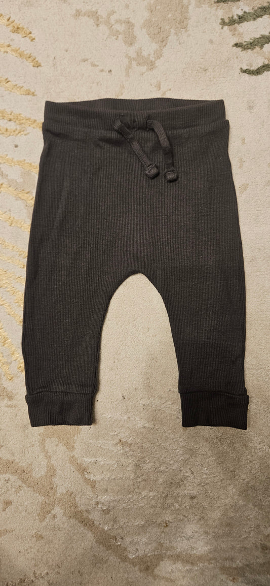 Green Leggings 3-6 Months
