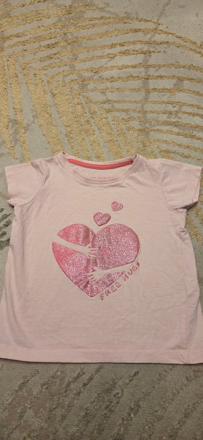 Primark Free Hugs Shortsleeve T-Shirt 3-4 Years