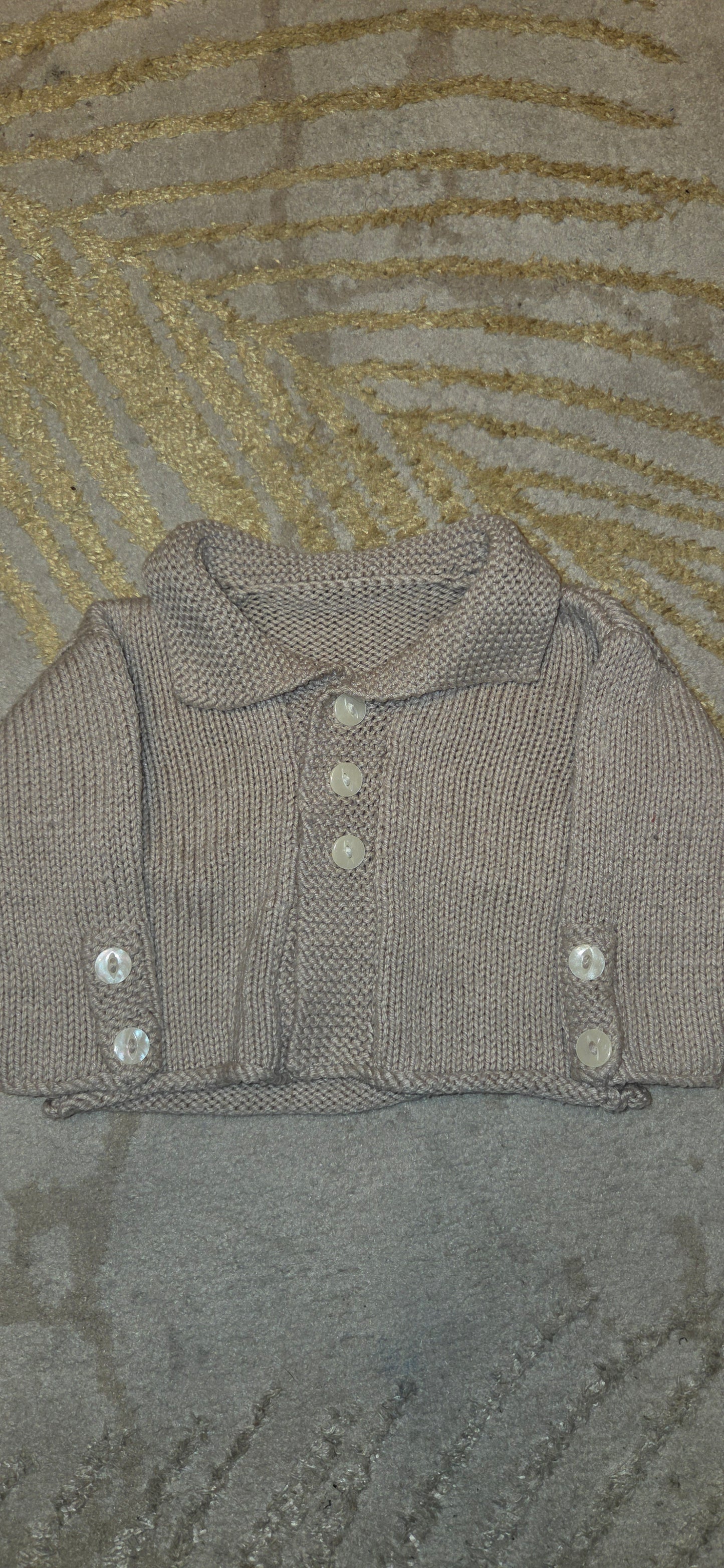 Biege Cardigan 0-3 Months